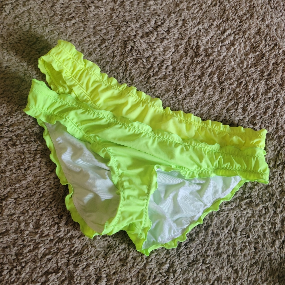 ISO Victoria Secret Swim Cheeky Bottoms